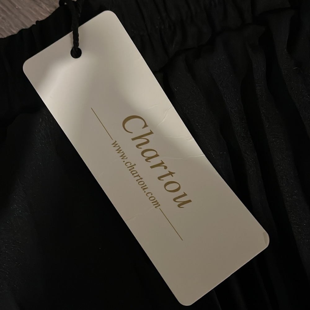 Nwt midi length black pleated skirt - Picture 2 of 3